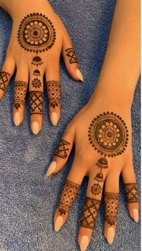 Pin By Likhita Kotian On Mehandi In Latest Simple Mehndi Designs