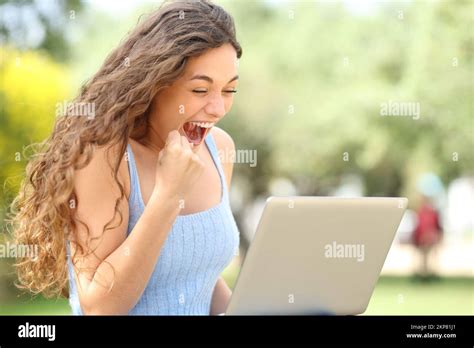 Success People Use Laptop Hi Res Stock Photography And Images Alamy