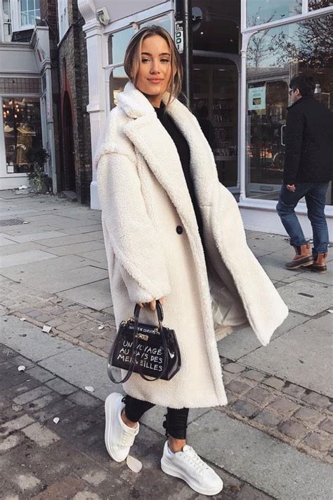 27 Cute Winter Coat Outfits For Inspiration This Season Winter Coat