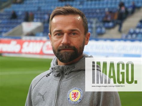 Head Coach Michael Schiele Eintracht Braunschweig Football 3 Liga 17