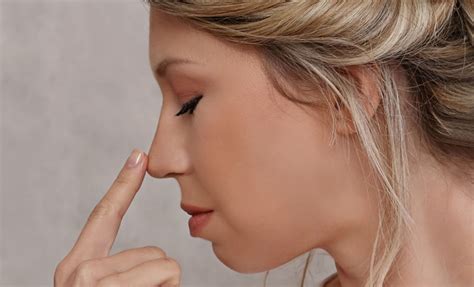 Rhinoplastie Médicale Améliorez lesthétique de votre nez sans