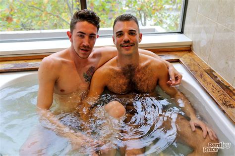 BENTLEY RACES Handsome Mates Damien And Layton Meet In The Hot Tub Daily Squirt