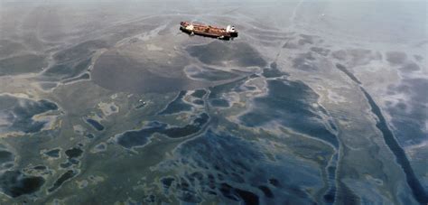 The Show Must Go On Patrick Allitt On The Alaska Pipeline And The Exxon Valdez Oil Spill 1989