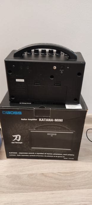 BOSS KATANA MINI