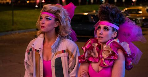 How Glow Season 3 Netflix Ending Proves Its A Rom Com