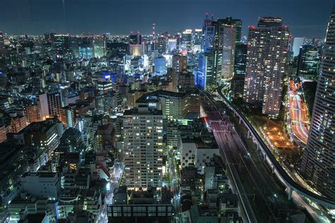 Beautiful Tokyo Night Scene by Nanba Toshiaki