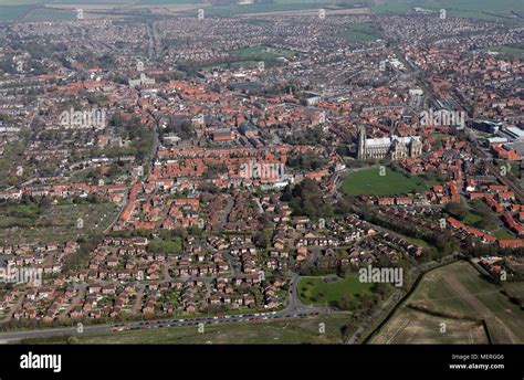 Beverley Town Centre Yorkshire High Resolution Stock Photography and ...