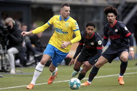 FC Utrecht Haalt Versterking Op Het Middenveld