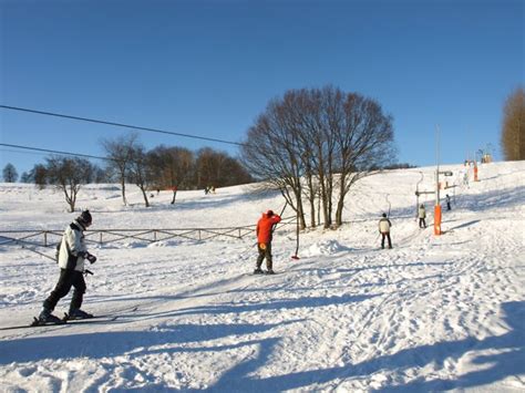 Ośrodek narciarski Ośrodek Narciarski w Przywidzu Narty i snowboard