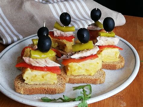 Pinchos O Aperitivos Con Tortilla De Patata Caceroladas