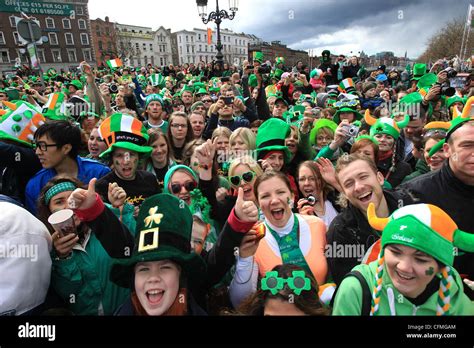 People In Dublin Ireland On Stpatricks Day Stock Photo Alamy