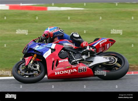 Tom Neave Honda Racing Uk Riding Honda In The British