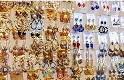 Street Shopping in Jayanagar, 4th Block, Bangalore - Shopkhoj