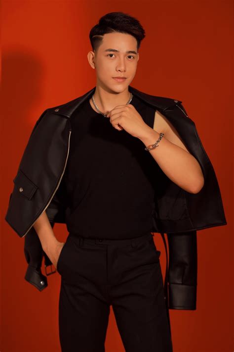 Trai teen mới lớn chịu chơi sex giỏi body mi nhon đáng yêu traimodel