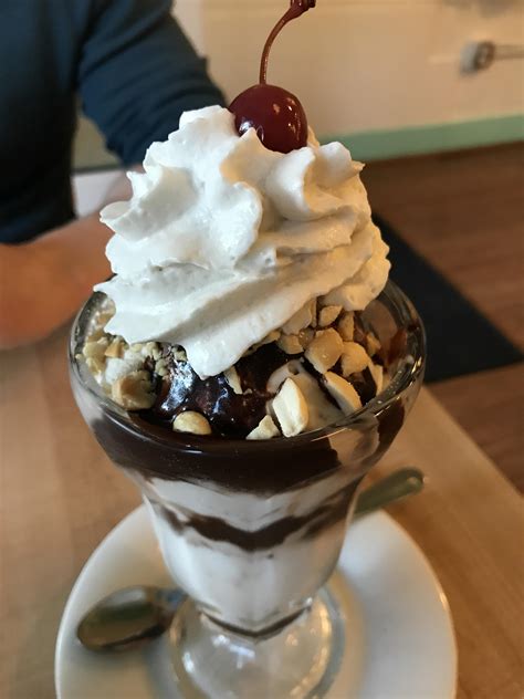 Vegan Hot Fudge Sundae R Vegan