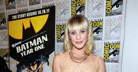 Comic Con Nude Fight Scenes Arent Easy Says Katee Sackhoff