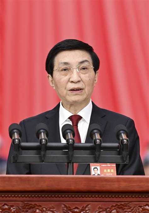 全国政协十四届二次会议在京开幕 习近平李强赵乐际蔡奇丁薛祥李希韩正到会祝贺 王沪宁作政协常委会工作报告 石泰峰主持 高云龙作提案工作情况报告