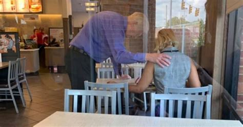 Chick Fil A Worker Prays Over Customer In Viral Pic The ‘spirit Led