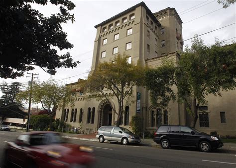 Former UC Berkeley professor IDd as suicide victim 