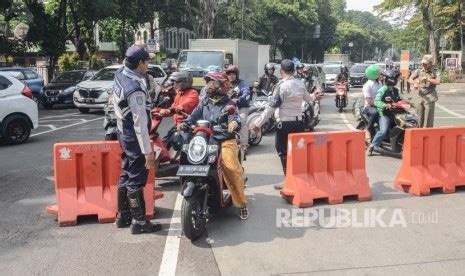 Rekayasa Lalu Lintas Di Sekitar Gedung MK Republika Online