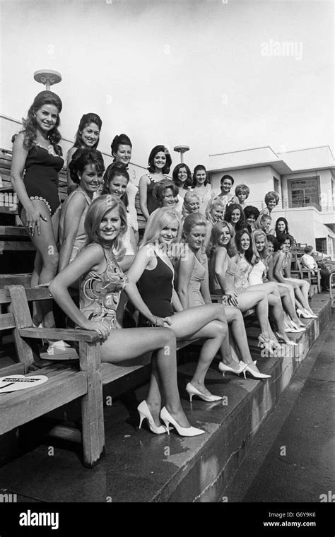 Entertainment Miss Great Britain 1969 Wendy Ann George Super