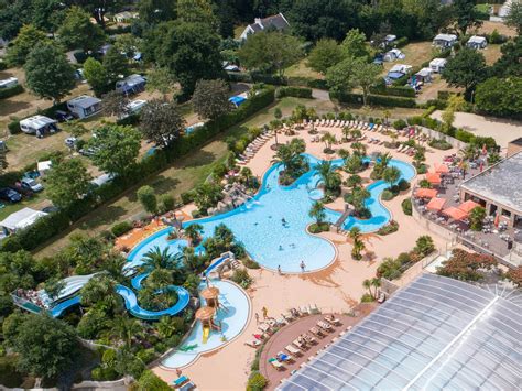 Camping Bretagne Avec Piscine Parc Aquatique Espace Aquatique Couvert