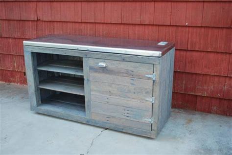 Diy Pallet Storage Unit 101 Pallets