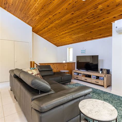 The Birubi Beach House 11 Campbell Ave Close To The Beach Pet