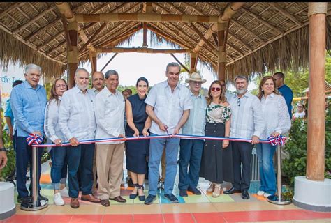 Presidente Abinader inaugura nuevas obras en el Botánico de Santiago