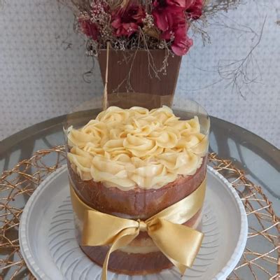 Naked Cake recheio e cobertura Ateliê do Bolo Maceió