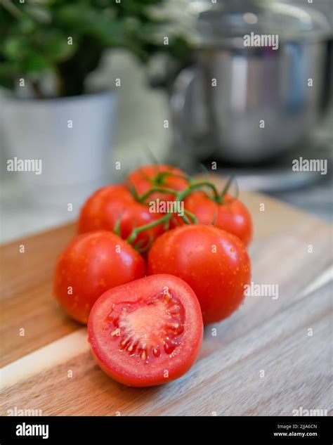 Tomato Basil Mozzarella Hi Res Stock Photography And Images Alamy