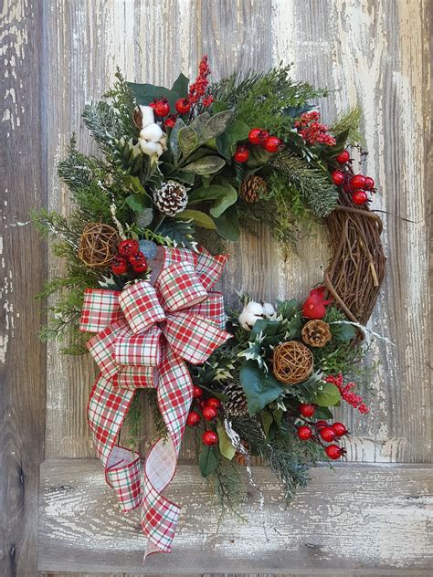 Farmhouse Christmas Wreath Ideas Idalias Salon