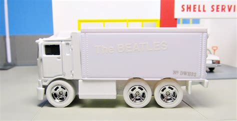 Hot Wheels Beatles White Album Hiway Hauler