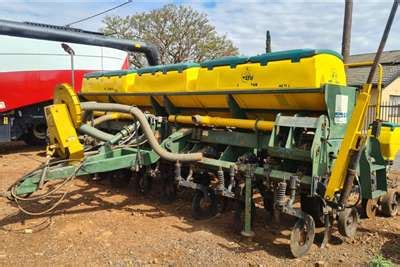 Planting And Seeding Equipment Drawn Planters Tatu Row Cm Planter