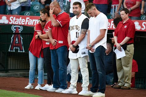 Tyler Skaggs tribute: Angels all wear No. 45 to honor late pitcher