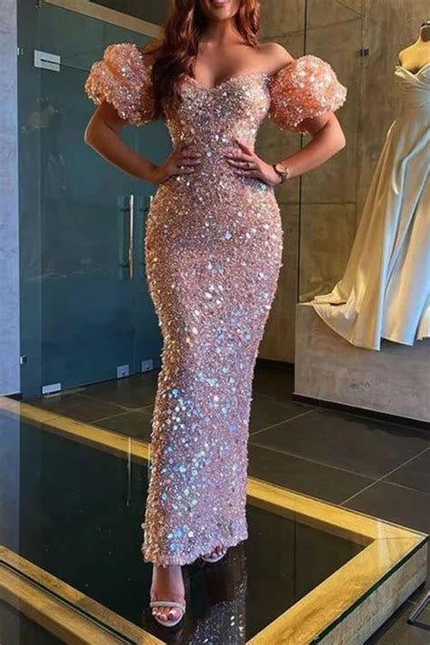 Kailey Hamill adlı kullanıcının Prom dresses panosundaki Pin 2024