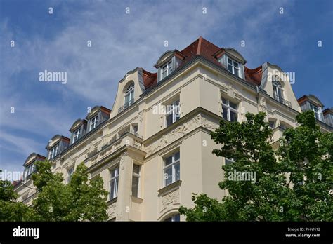 Altbau Regensburger Strasse Schoeneberg Berlin Deutschland Stock