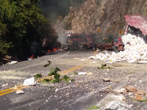 Muere Conductor De Tr Iler Incendiado En Autopista Valles Ray N