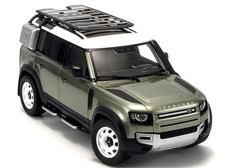 118 Almost Real 2020 Land Rover L663 Defender 110 Pangea Green