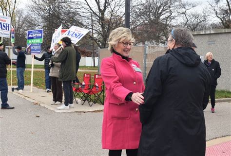 Maureen Miller Brosnan Elected To Second Term As Mayor In Livonia