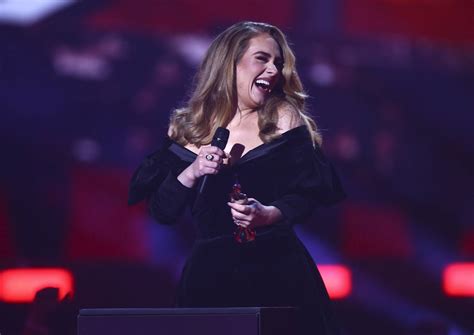 Brit Awards 2022 Gewinner Adele Holt Gleich Drei Preise Ed Sheeran