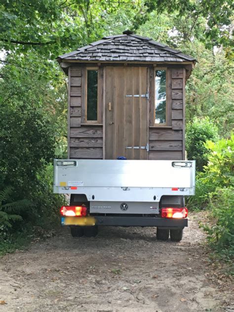 Moving a storage shed - step by step in theory and practice