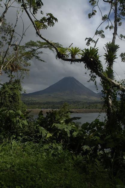 Premium Photo Arenal Volcano Landscape