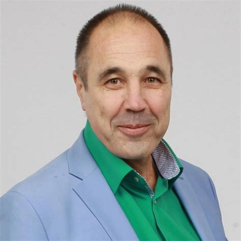 Создать мем "дмитрий соколов уральские, соколов уральские пельмени ...