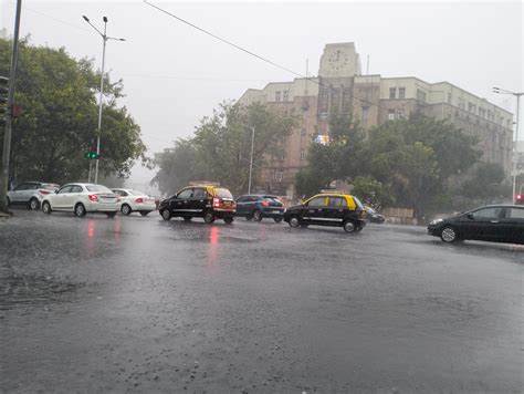 IMD Predicts Heavy Rains For Today And Next 2 Days In Mumbai Yellow