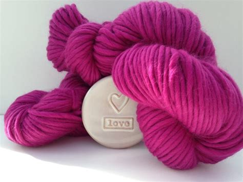 Bulky wool yarn. Purple Super bulky merino by WoolCoutureCompany