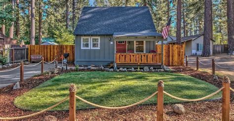 Adorable Remodeled Tahoe Cabin, Fireplace, Lake!