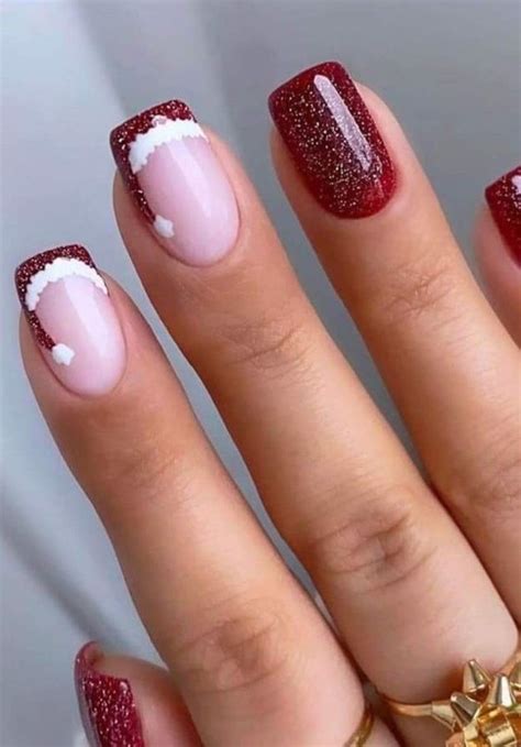 40 Easy Christmas Nail Designs For A Holly Jolly Time Xmas Nails Gel Nails Stylish Nails