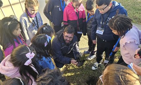 CLUB DE NIÑOS DE LA MUNICIPALIDAD DE PUNTA ARENAS CORTÓ CINTA Y ABRIÓ