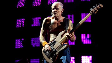 Chad Smith Le Batteur Des Red Hot Chili Peppers Joue Devant Personnes